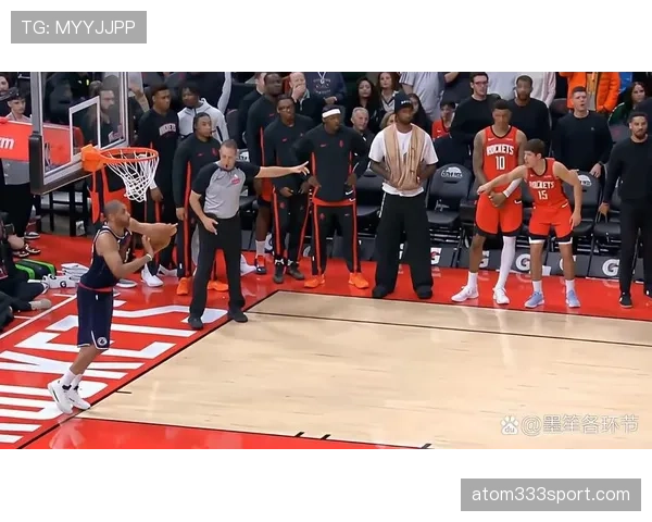 NBA比赛中裁判是如何裁定争议球的，现场录像回放有什么用？