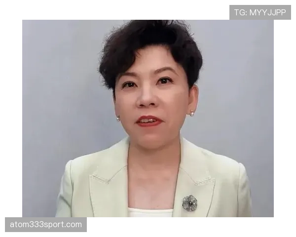 邓亚萍一天三顿全靠快递，家里还堆满奖杯那画面真不像地球人住的